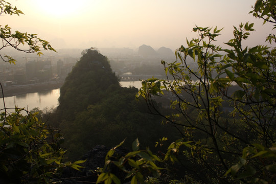 叠彩山