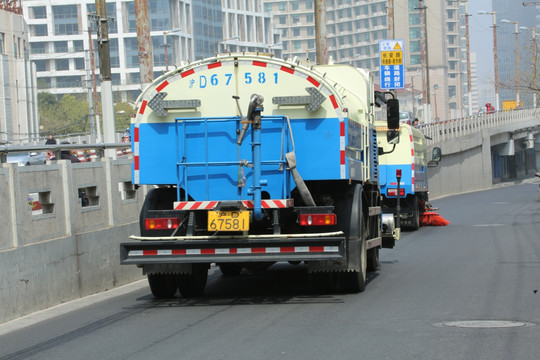 道路清扫车