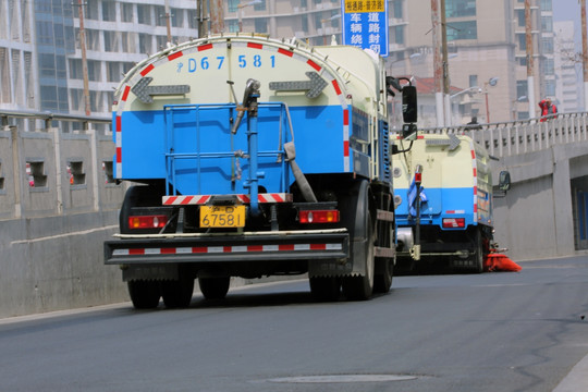 道路清扫车