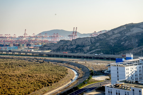 集装箱码头 高速公路