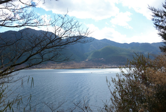 自然风光 山水相连 泸沽湖