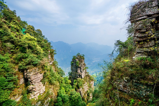 金秀县莲花山风光