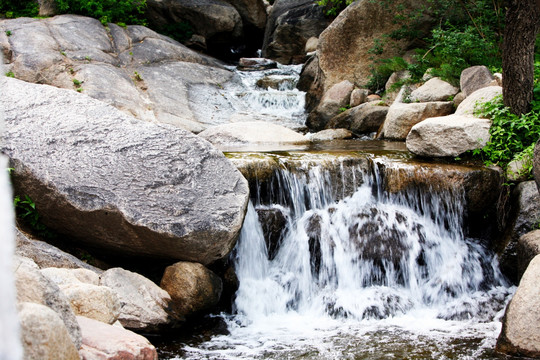 小溪流水 山间瀑布 山中溪流