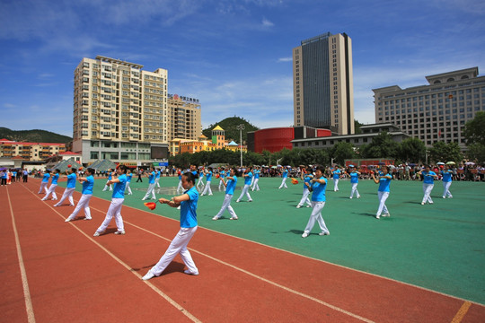 健身球集体表演