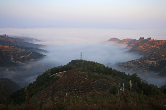 陕北高原云雾