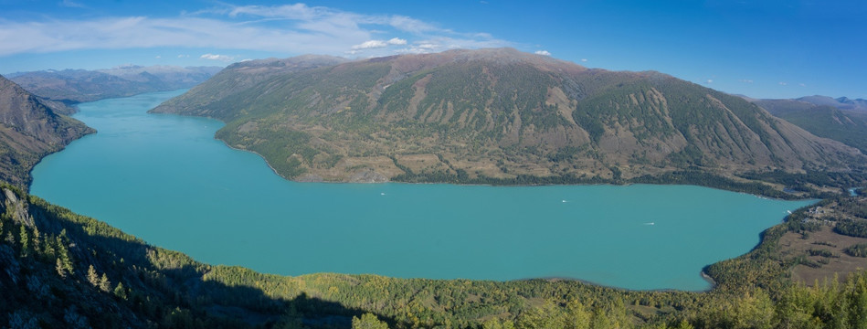 喀纳斯湖全景