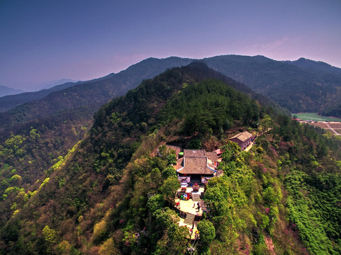 浙江兰溪转轮岩山峰顶航拍