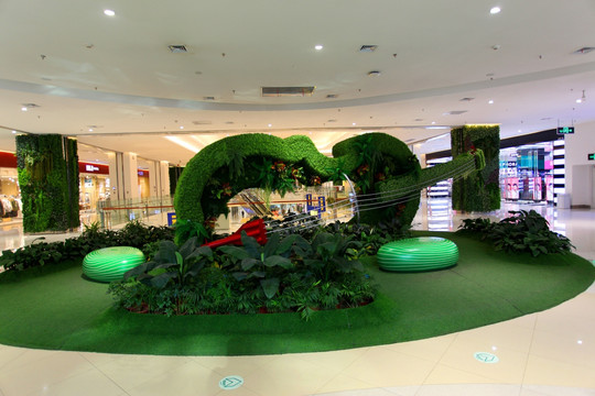 商场装饰 植物柱子 植物雕塑