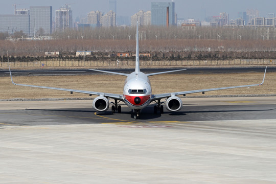 波音737飞机 正面视图