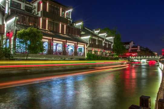 江南水乡古镇秦淮河水上人家夜景