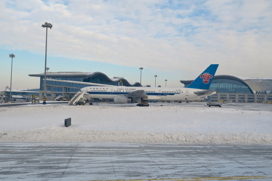 乌鲁木齐机场 雪后机场