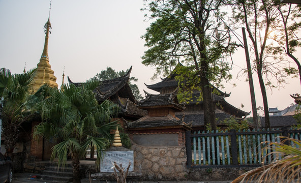 孟连那允缅寺