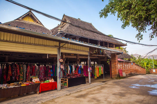 曼景坎村 街道