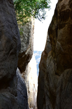 山间小路 山路 一线天