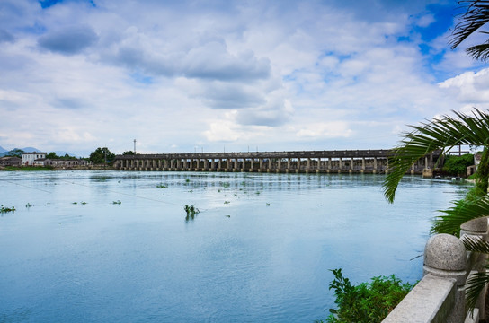 水坝