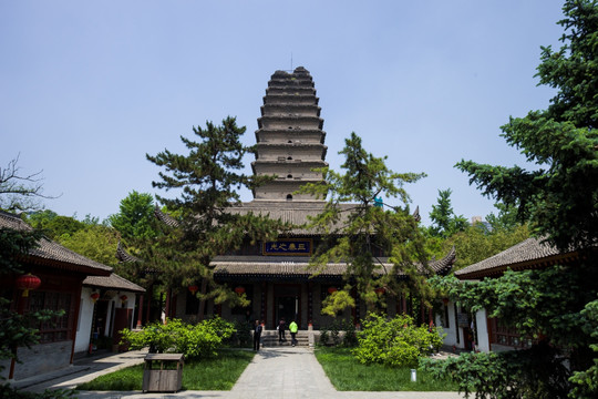 西安小雁塔