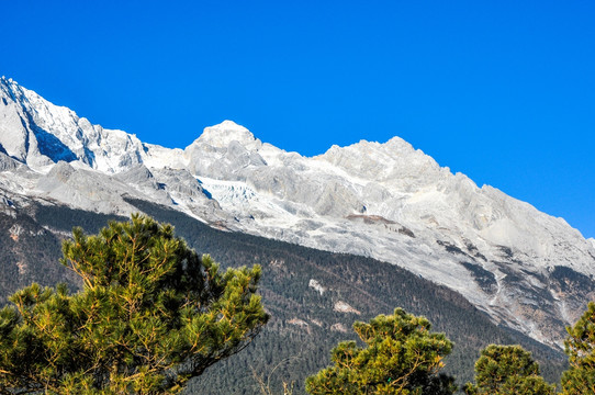 玉龙雪山