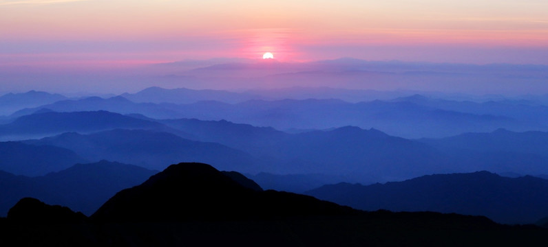 水墨远山