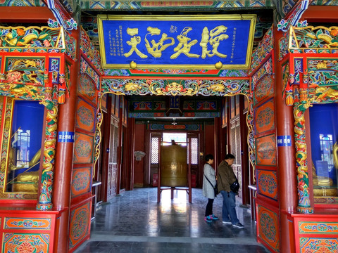 藏传佛教门厅，中华彩绘建筑