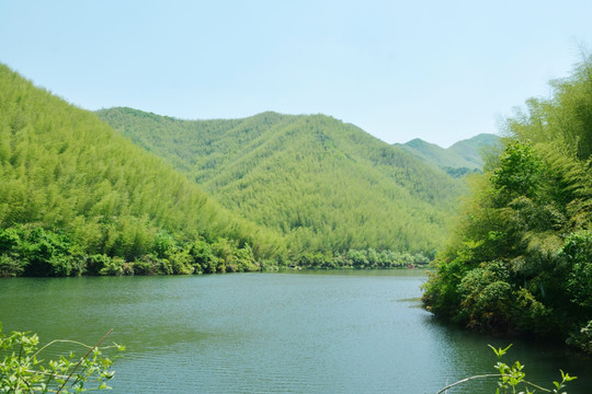 南山竹海镜湖