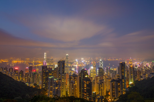 太平山顶俯瞰香港全景夜景