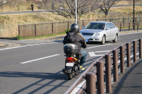 公路 摩托