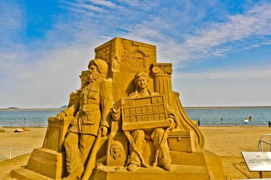 民国老上海风情雕塑 海边沙滩