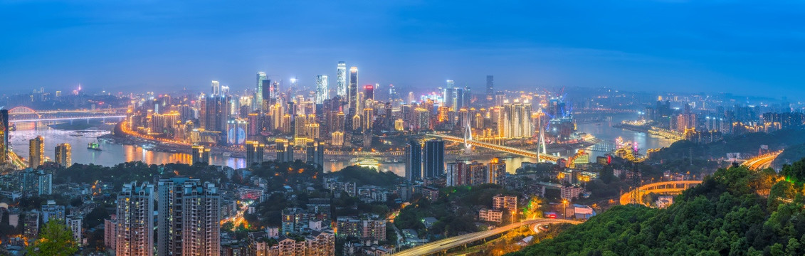 重庆建筑夜景和城市天际线大画幅