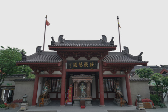 寺庙建筑 庄严慈护