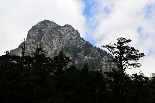 螺髻山风光