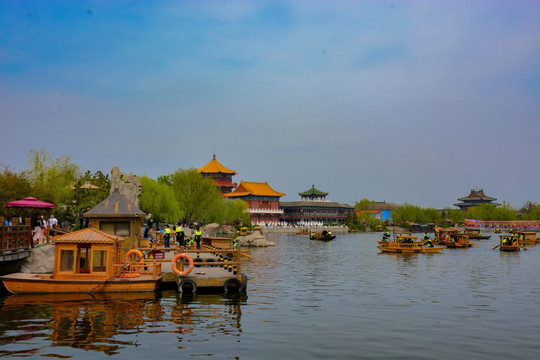 园林湖景