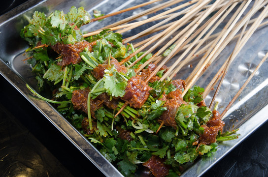 串串香 香菜牛肉卷