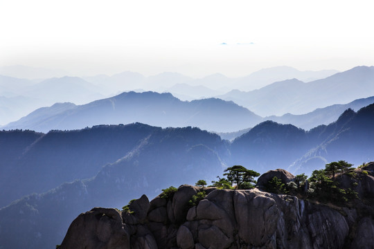 远山水墨