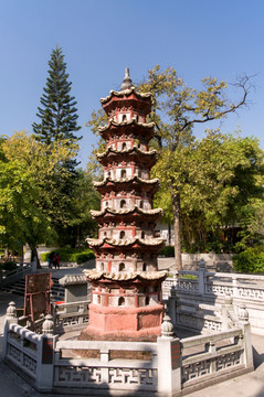 广州光孝寺瘗发塔