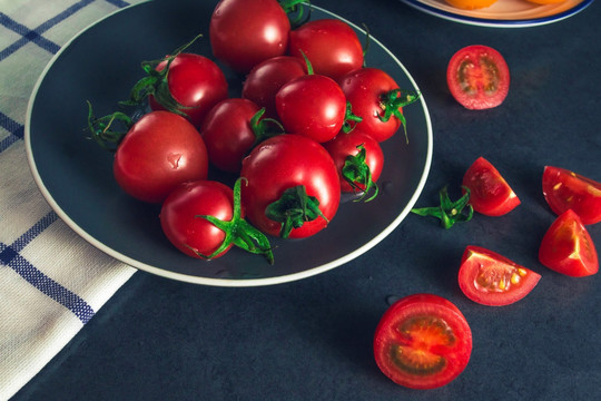 圣女果 小番茄 西红柿