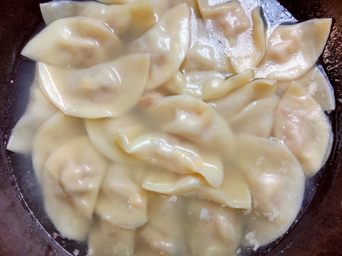 煮饺子 手工肉饺 水饺蒸饺