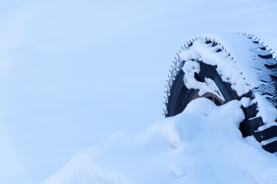 积雪轮胎