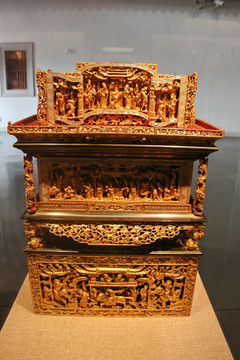 清代金漆木雕长方形馔盒