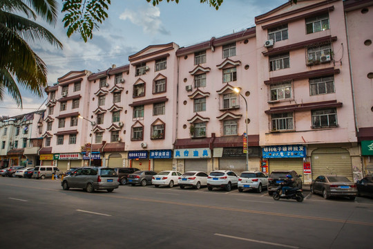 景洪市嘎蘭中路街景