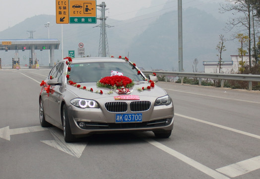 婚礼 婚车 花 玫瑰 接亲