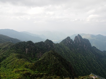 花岗岩峰林