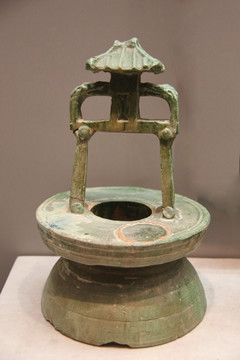 东汉绿釉陶井
