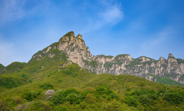 云台山茱萸峰