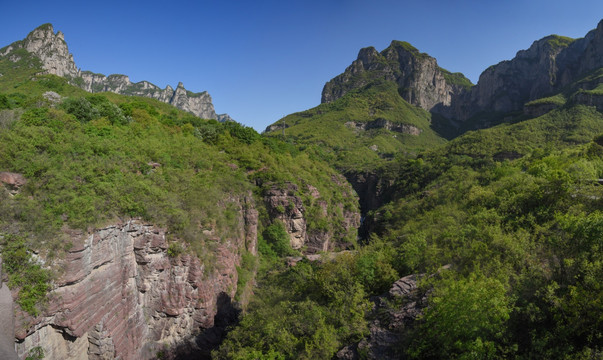 云台山全景红石峡