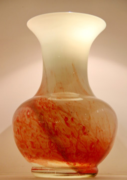 玻璃艺术品血色花瓶