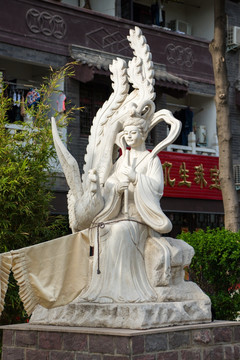 仙子雕塑