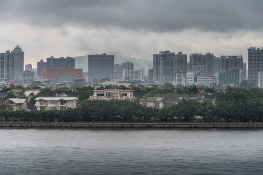 珠江 山雨欲来