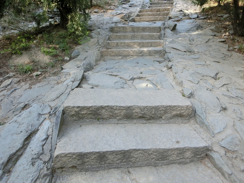 登山道 青石台阶