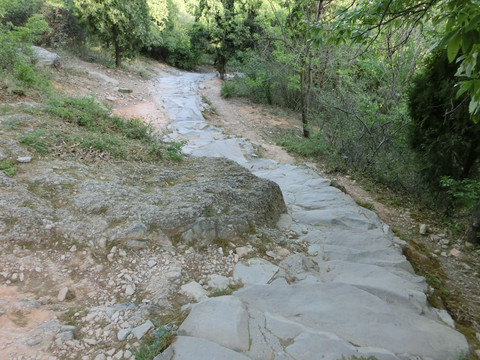 下山道 下山路 青石台阶