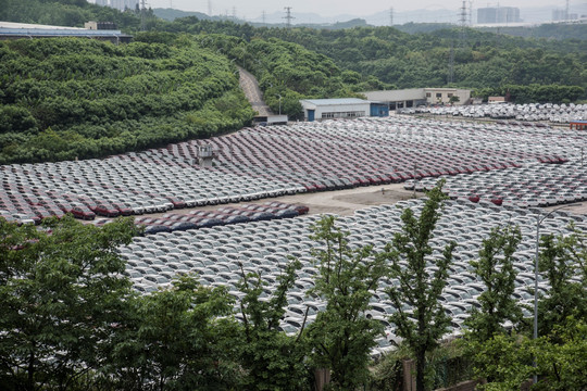 停车场 全新汽车